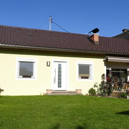 Ferienwohnung Stichauner Bodensdorf Bilik gambar