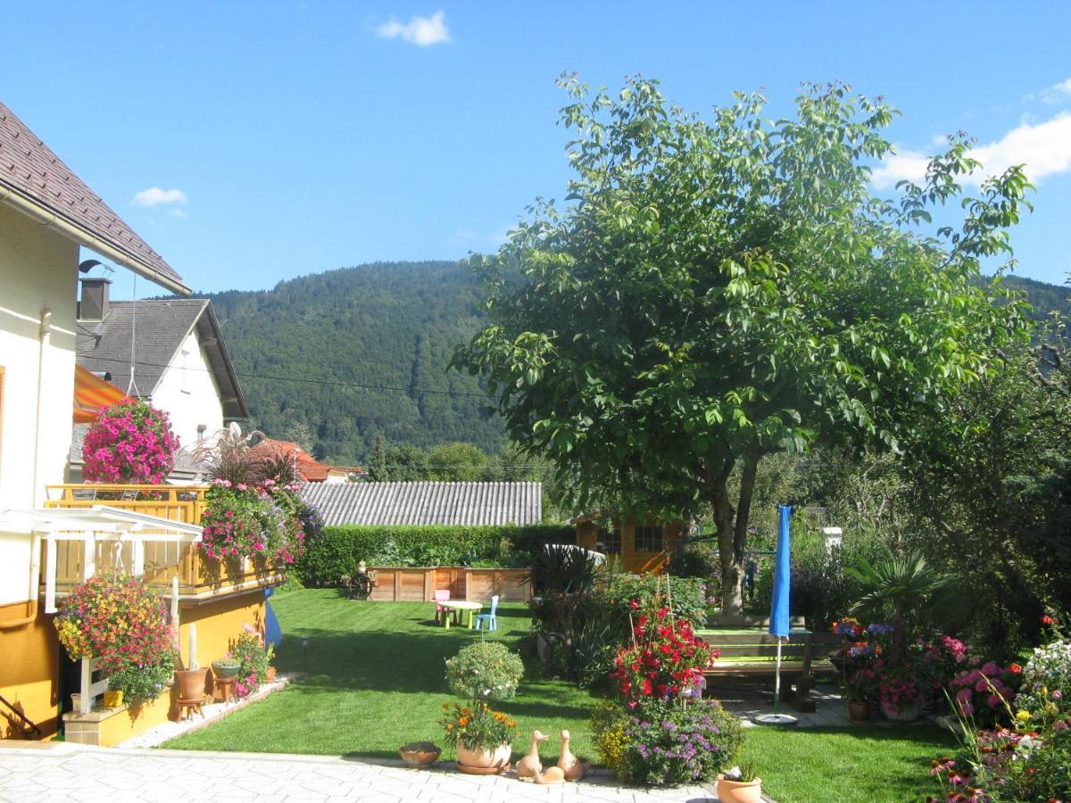 Ferienwohnung Stichauner Bodensdorf Bilik gambar